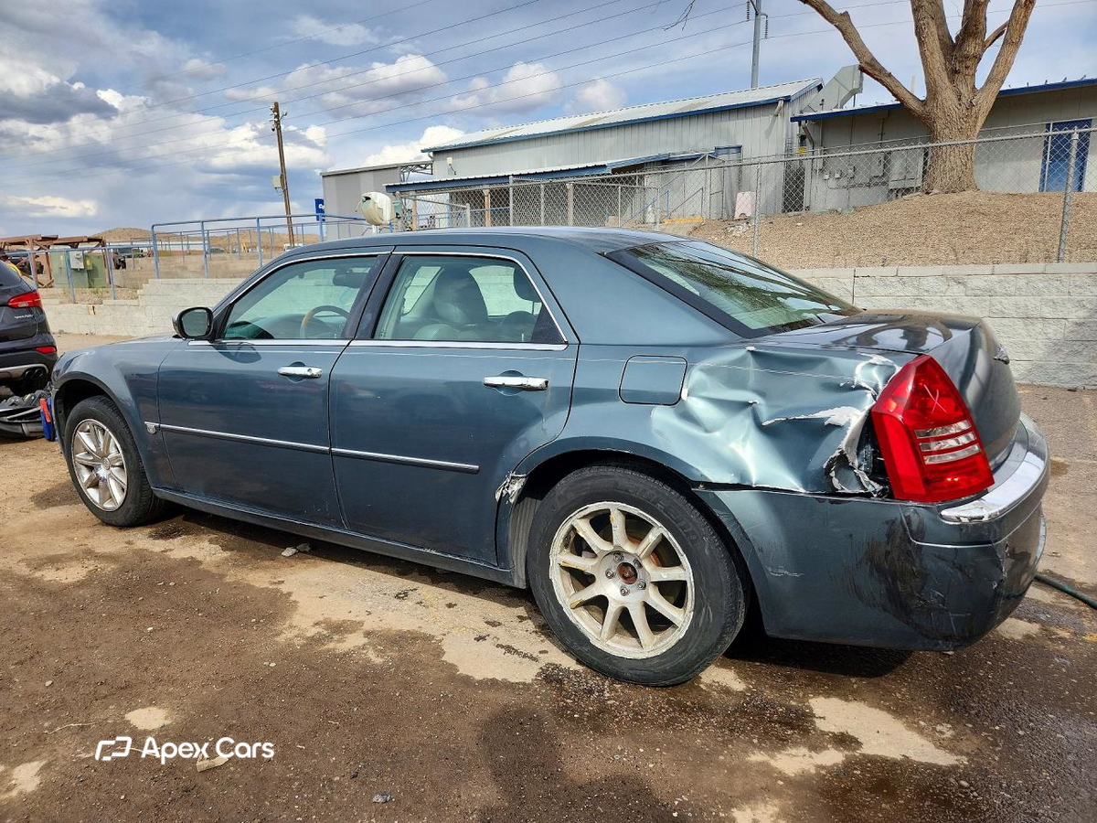 Chrysler 300 2005