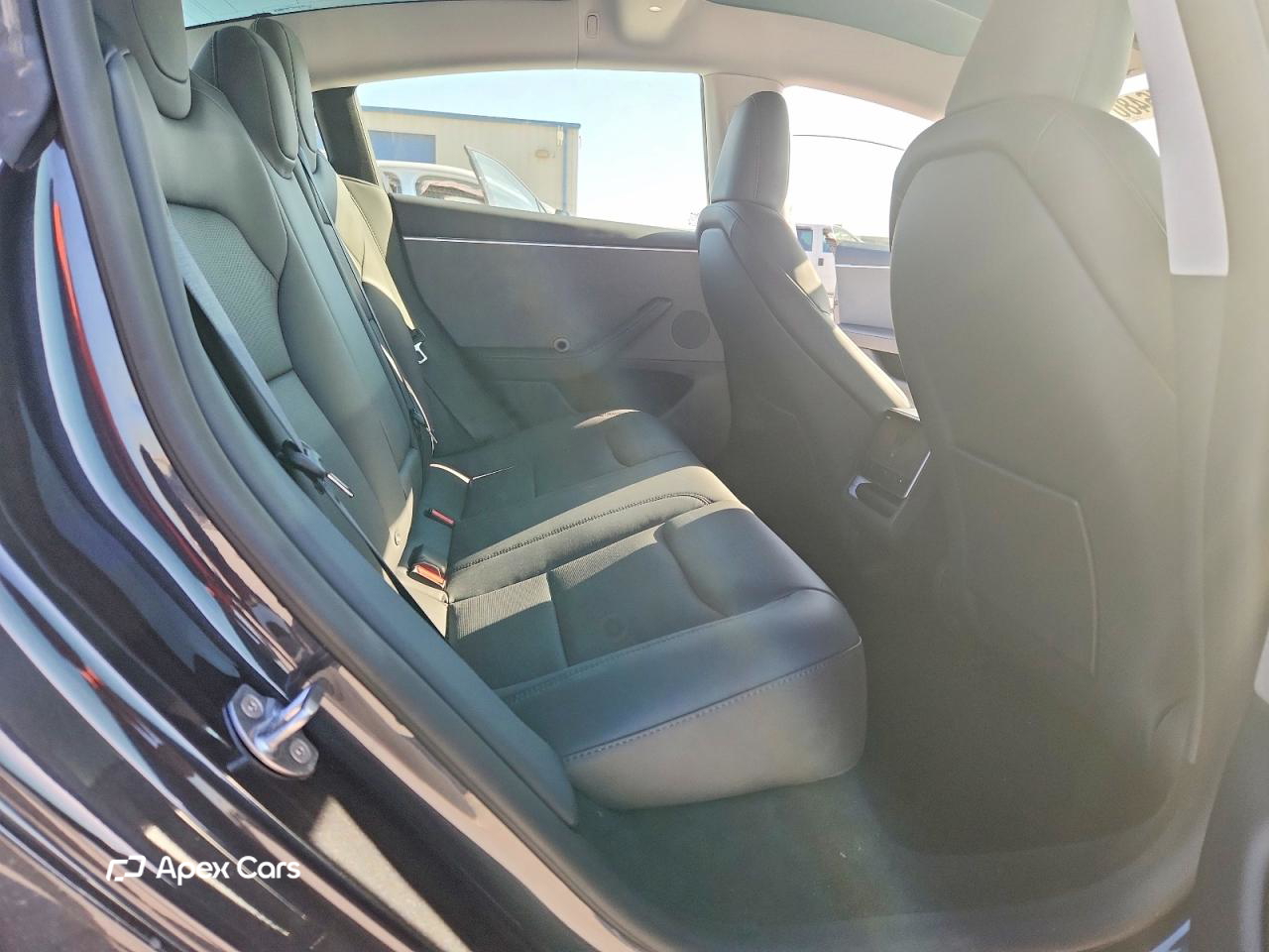 Tesla Model 3 2025