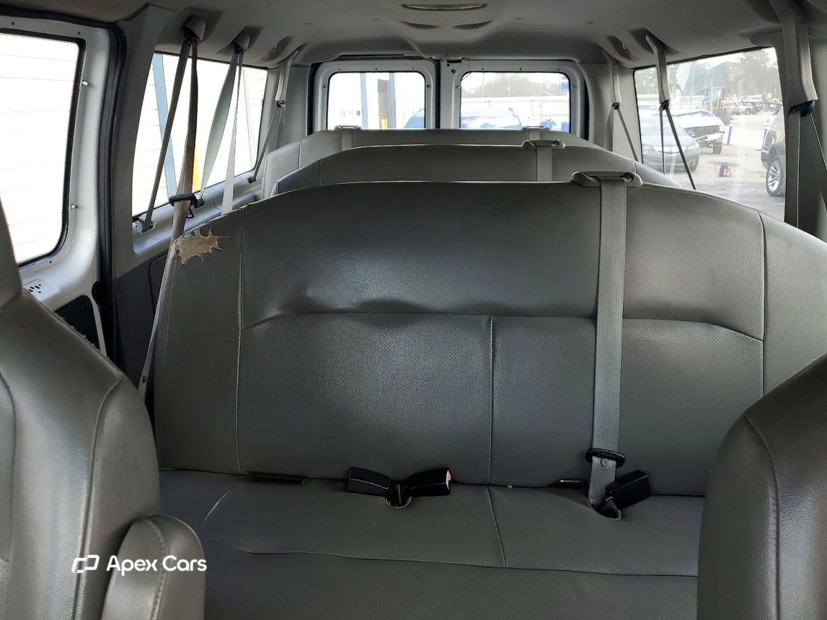 Ford Econoline 2010