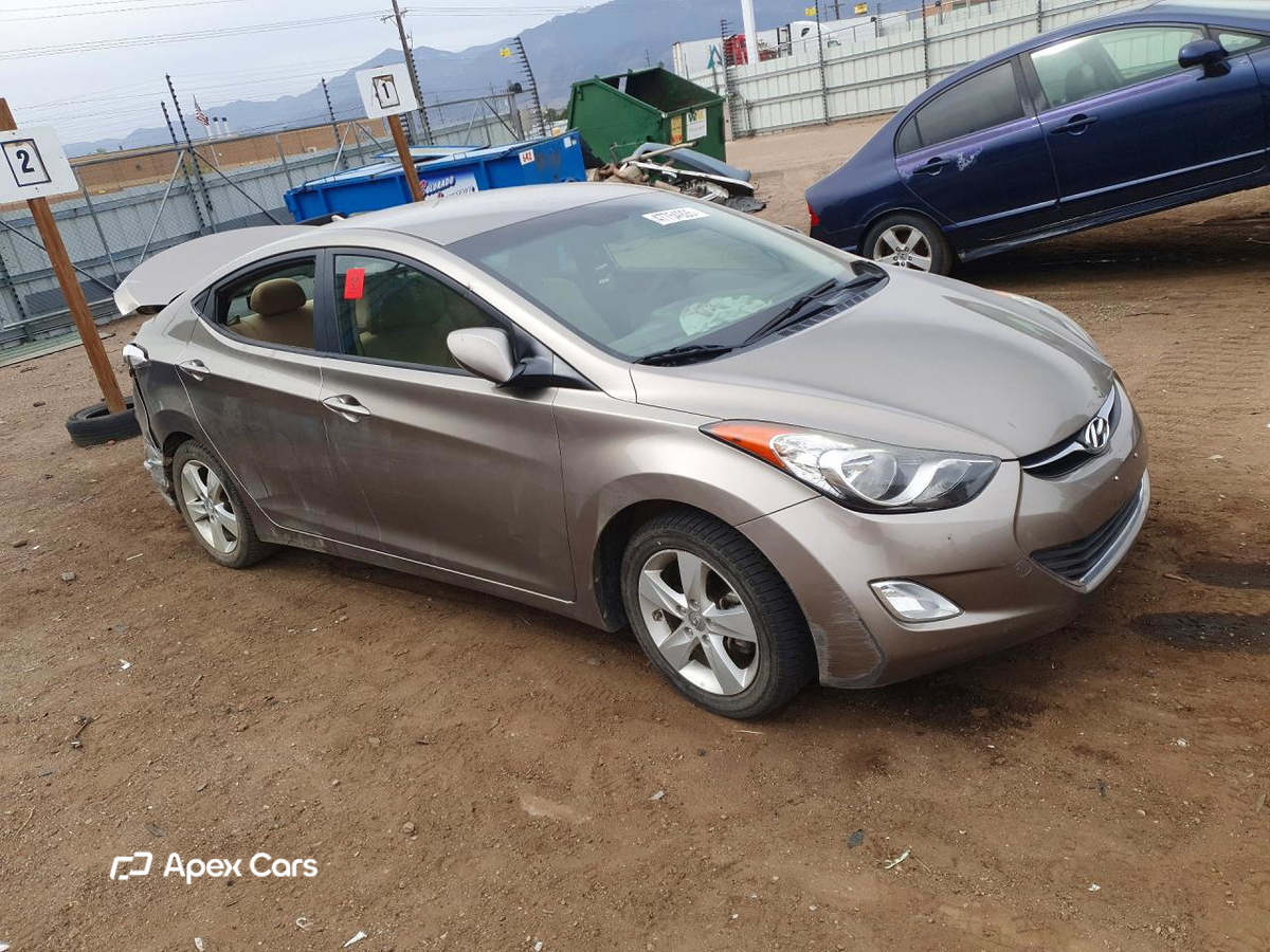 Hyundai Elantra 2013