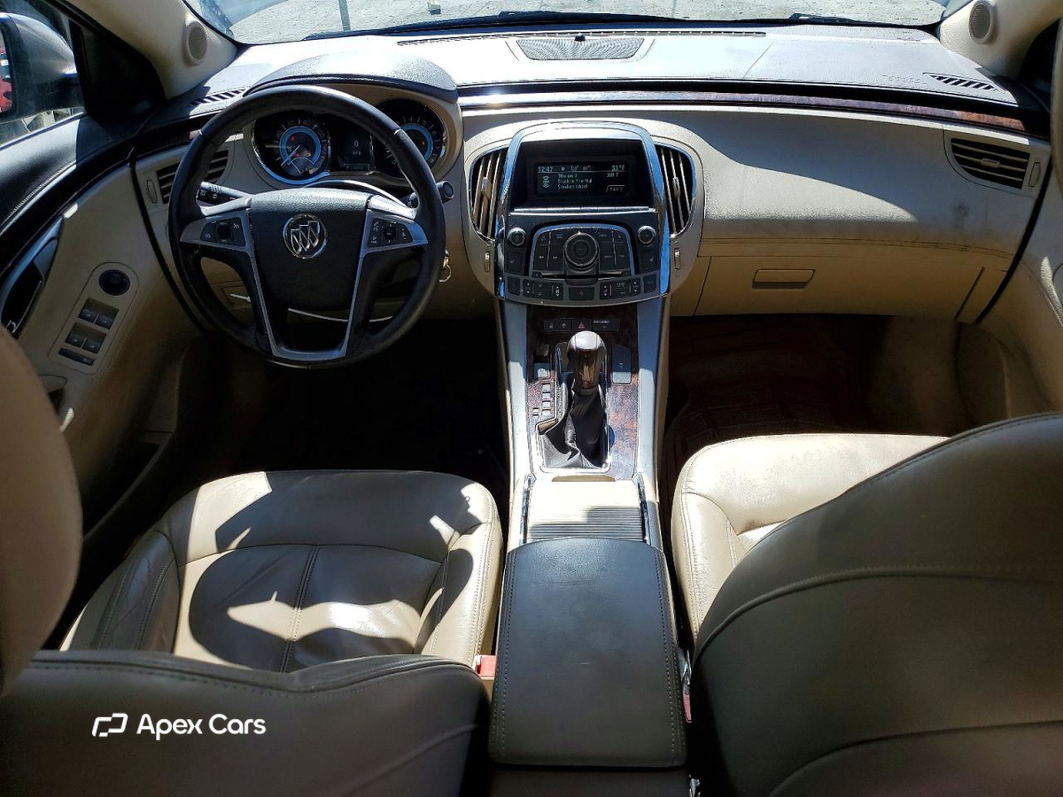 Buick LaCrosse 2011