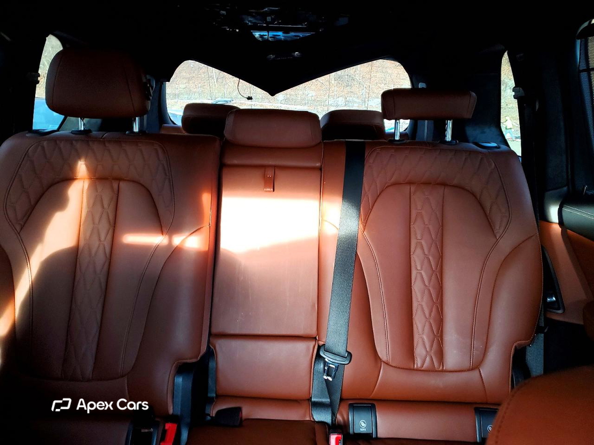 BMW X7 2024