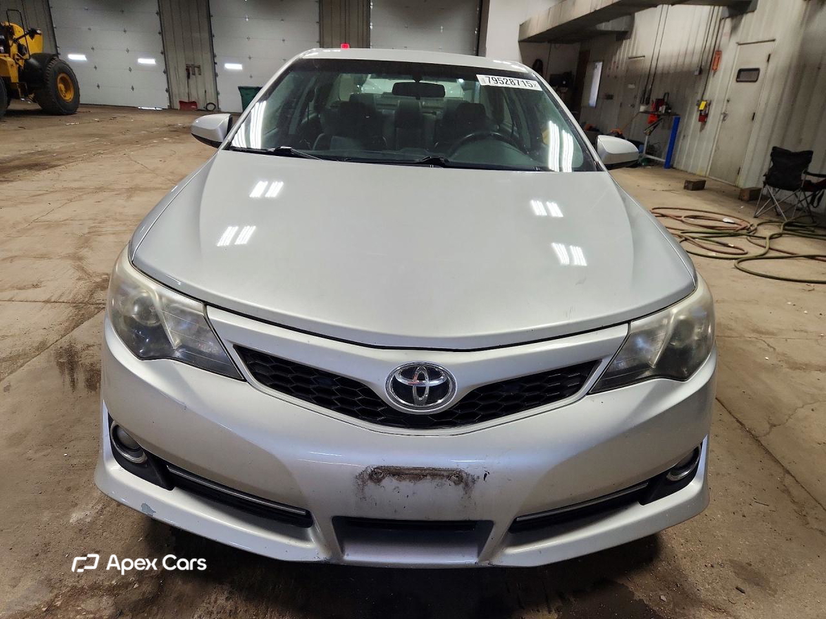 Toyota Camry 2012