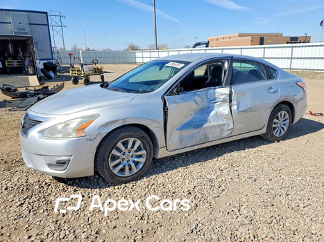 Nissan Altima 2015 - Image 1 of 13