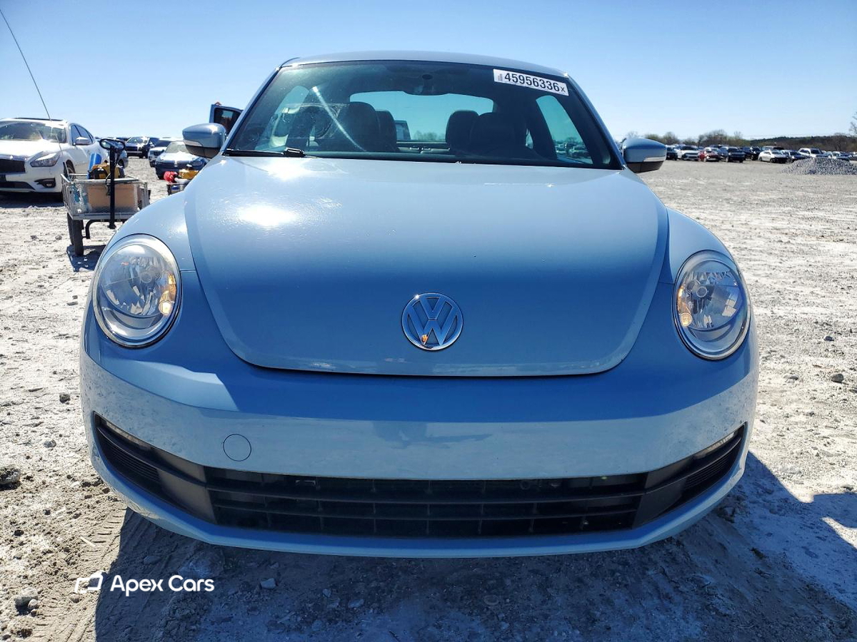 Volkswagen Beetle 2014