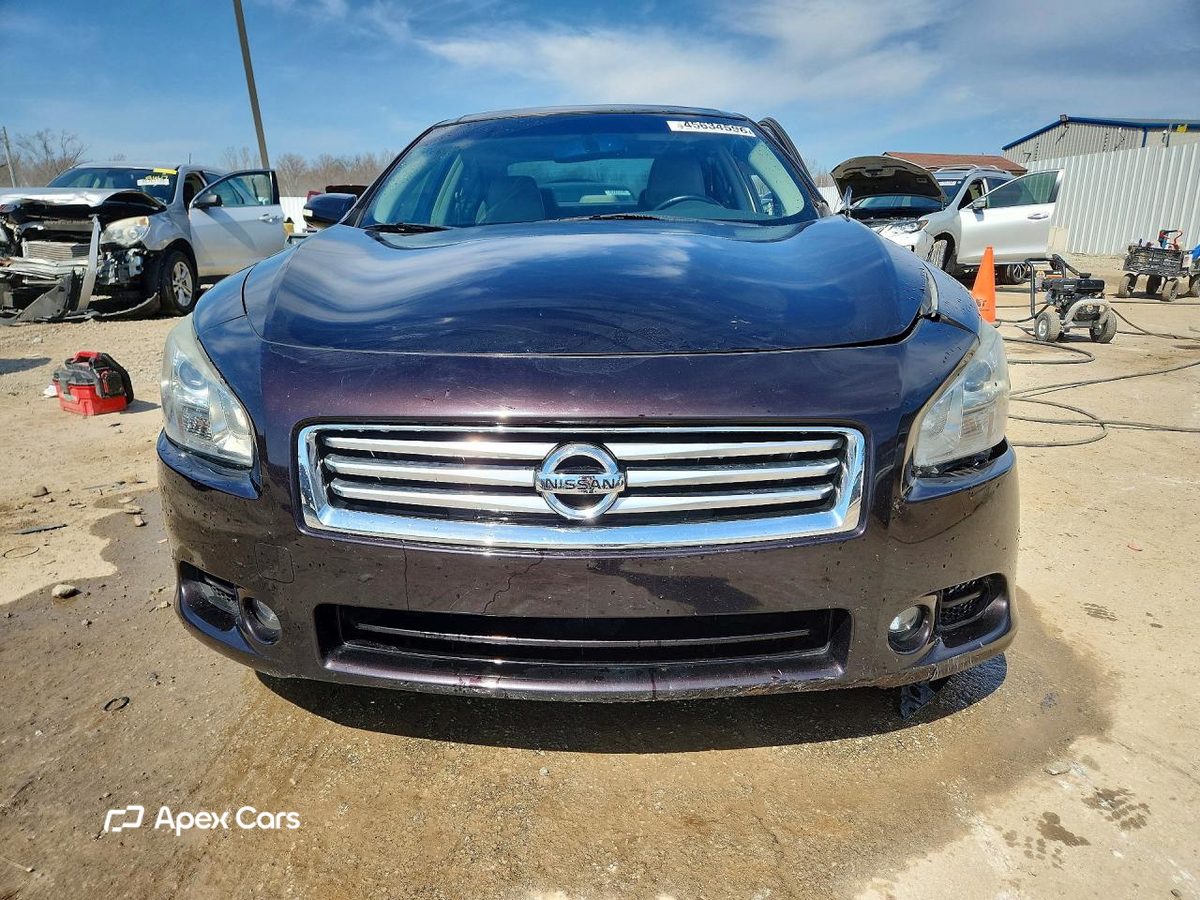 Nissan Maxima 2014