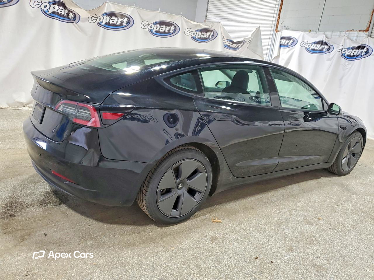 Tesla Model 3 2022