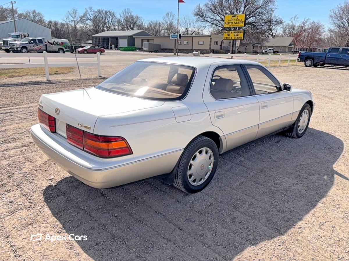 Lexus LS 1992