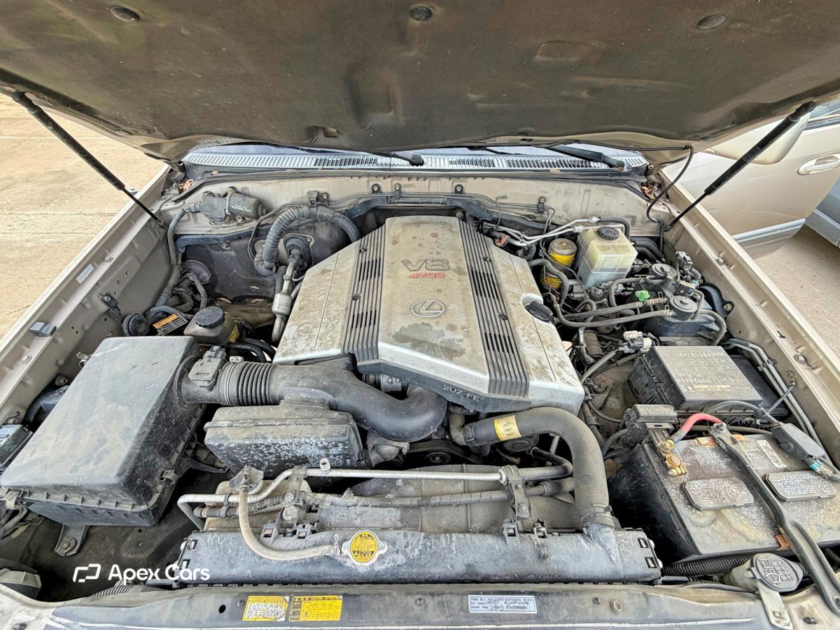 Lexus LX 2001