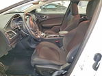 Chrysler 200 2016