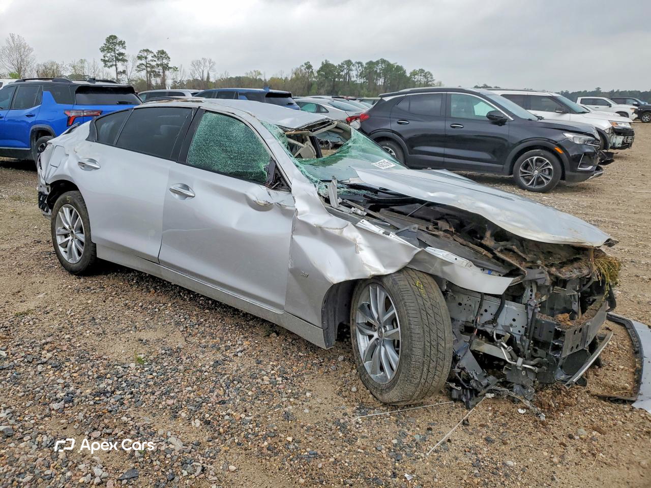 Infiniti Q50 2015
