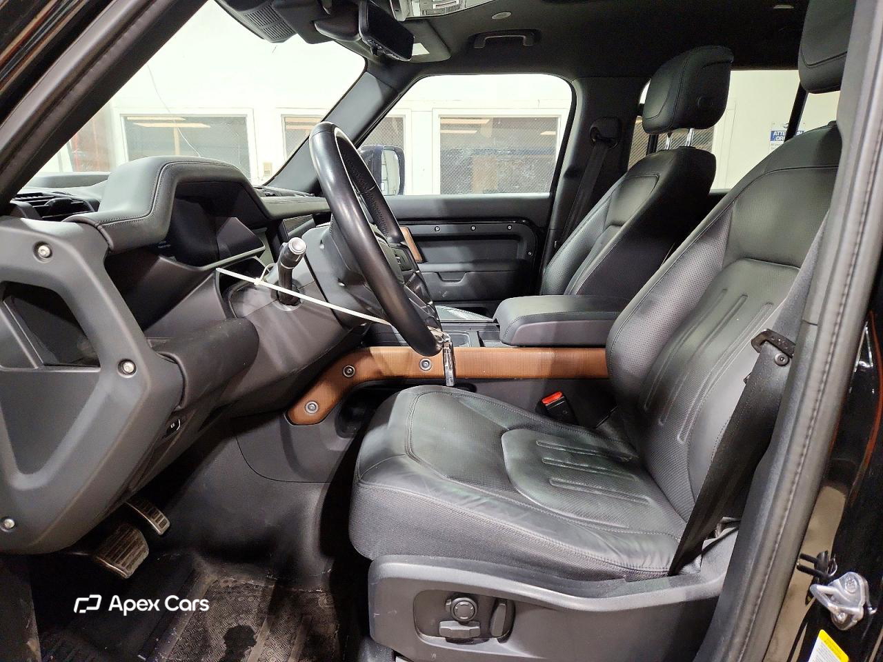 Land Rover Defender 2020
