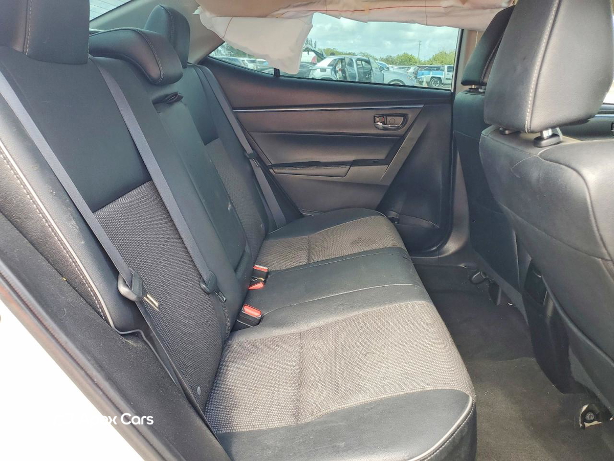 Toyota Corolla 2015