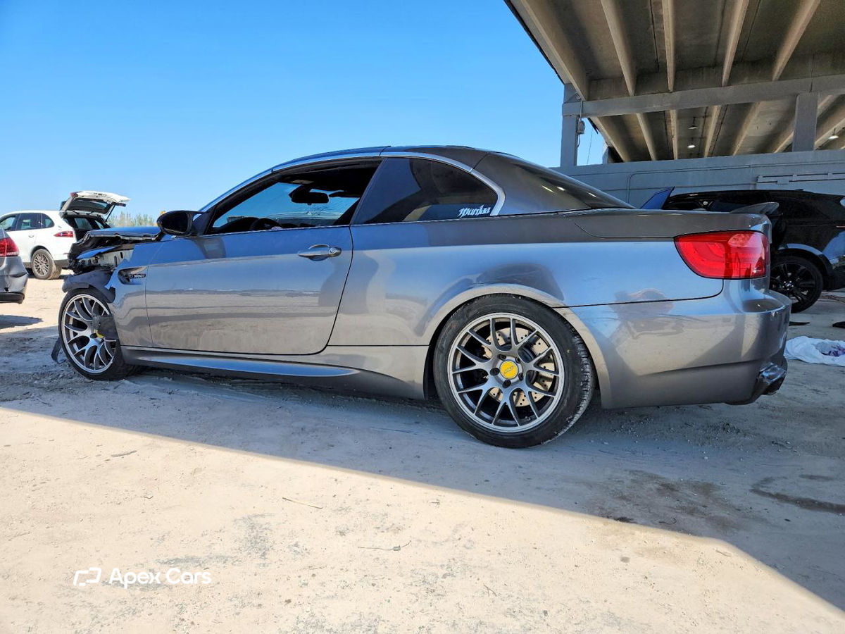 BMW M3 2011