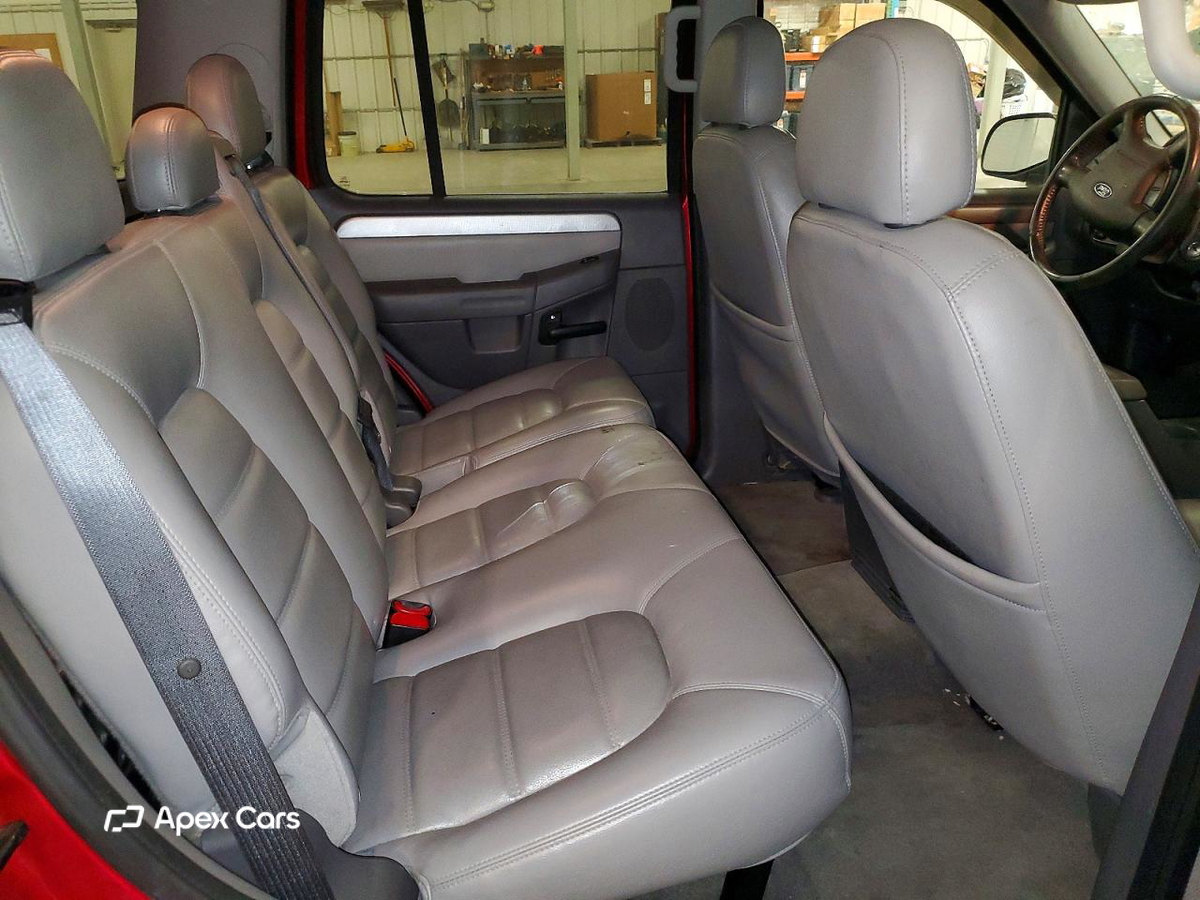 Ford Explorer 2004