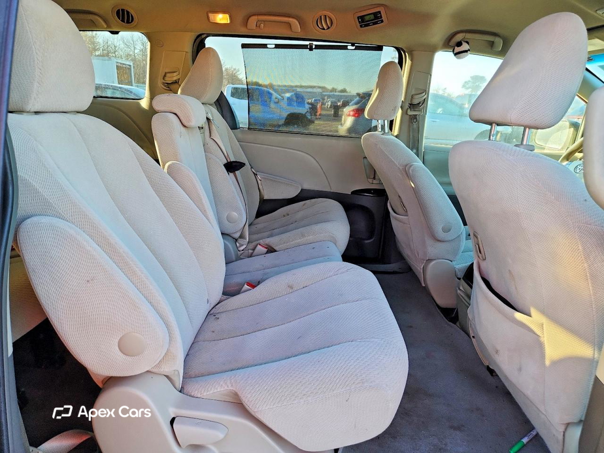 Toyota Sienna 2014