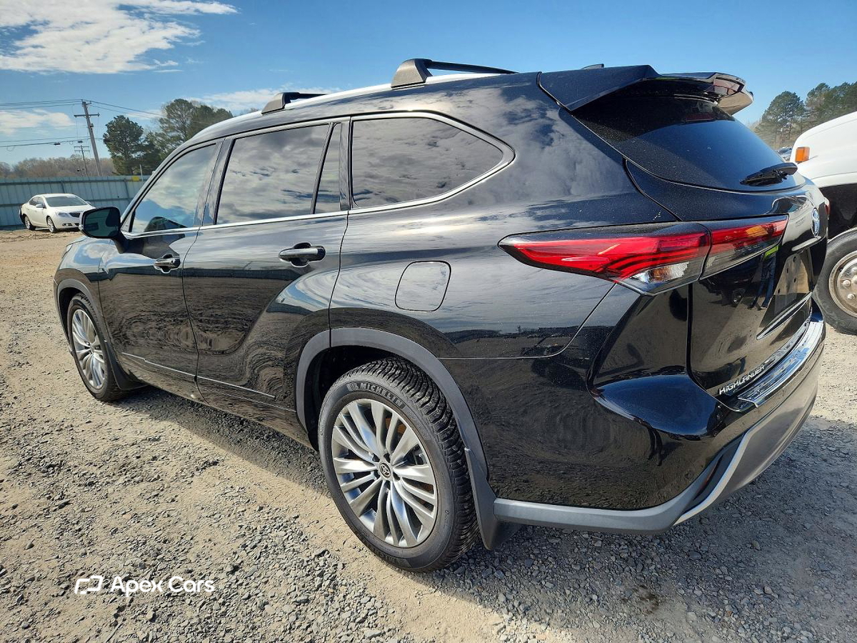 Toyota Highlander 2021