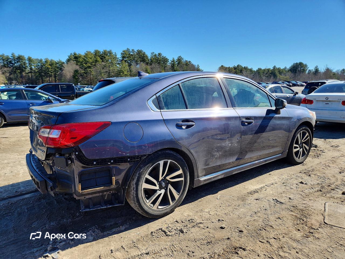 Subaru Legacy 2017