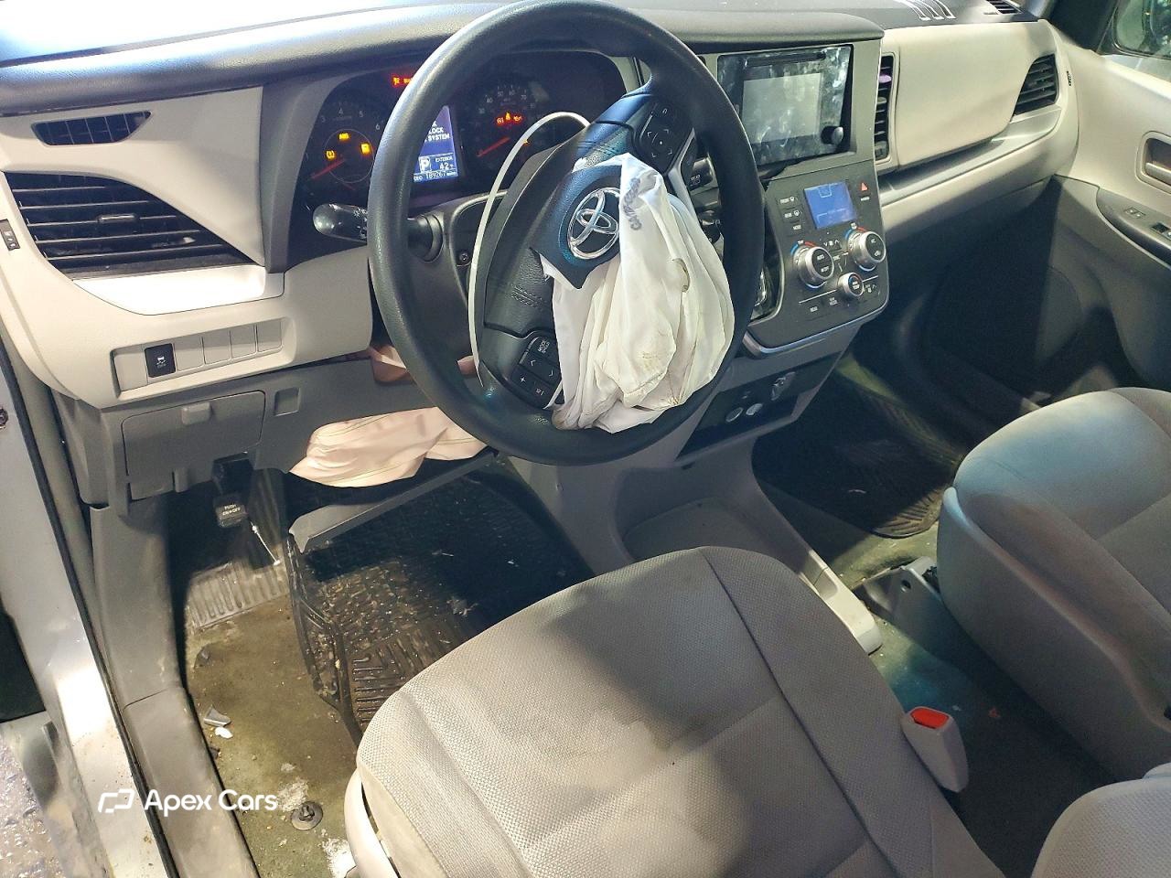 Toyota Sienna 2016