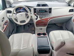 Toyota Sienna 2014