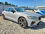 Volvo S60 2024