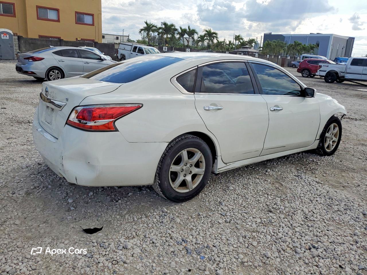 Nissan Altima 2015