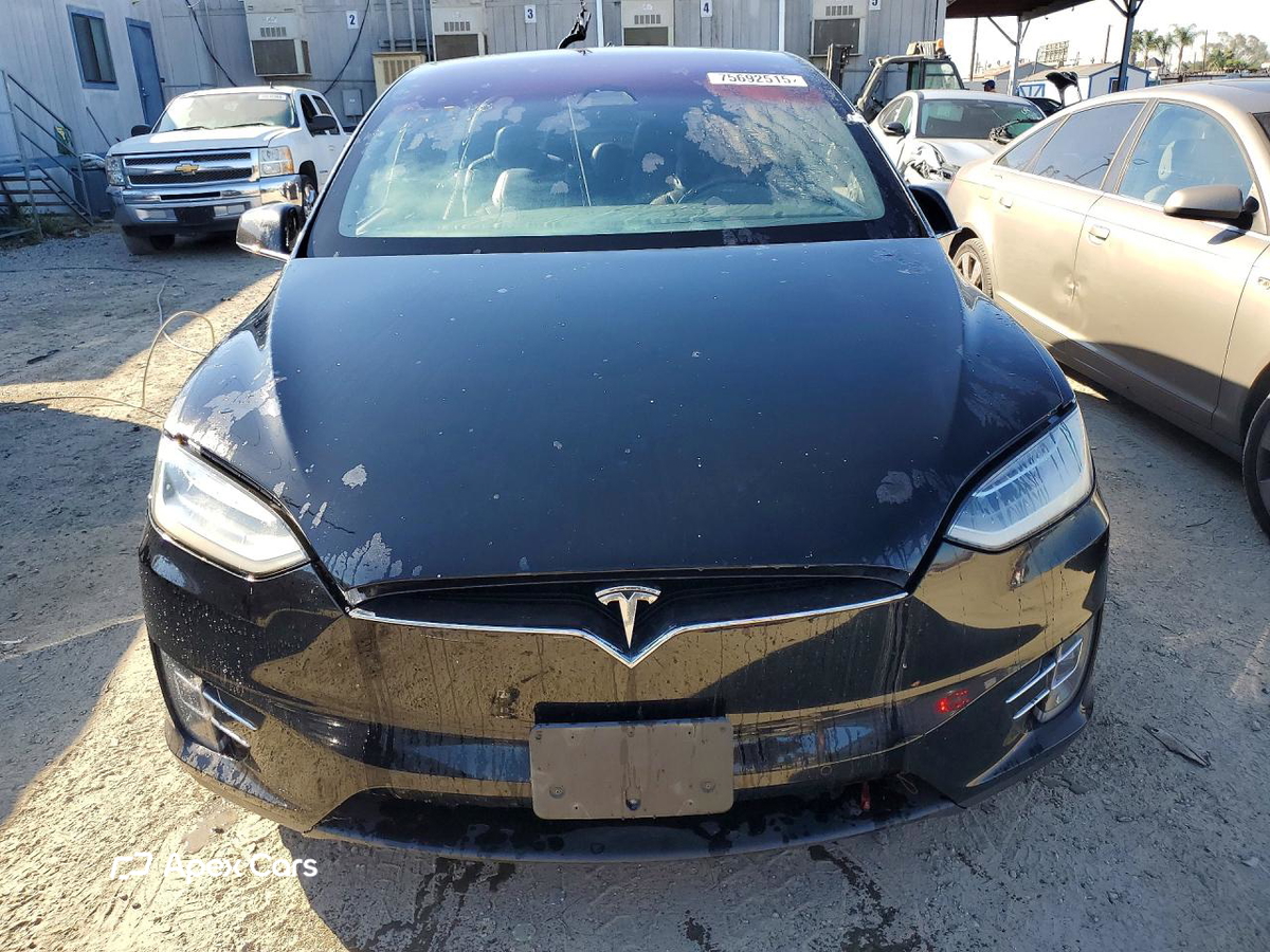 Tesla Model X 2018