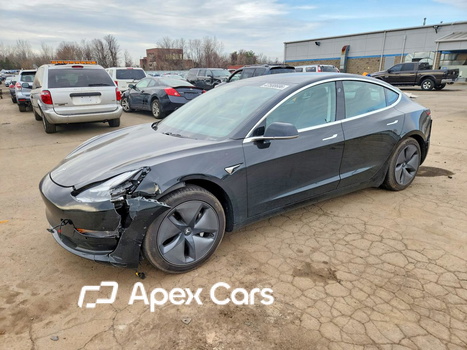 Tesla Model 3 2019 - Image 1 of 13