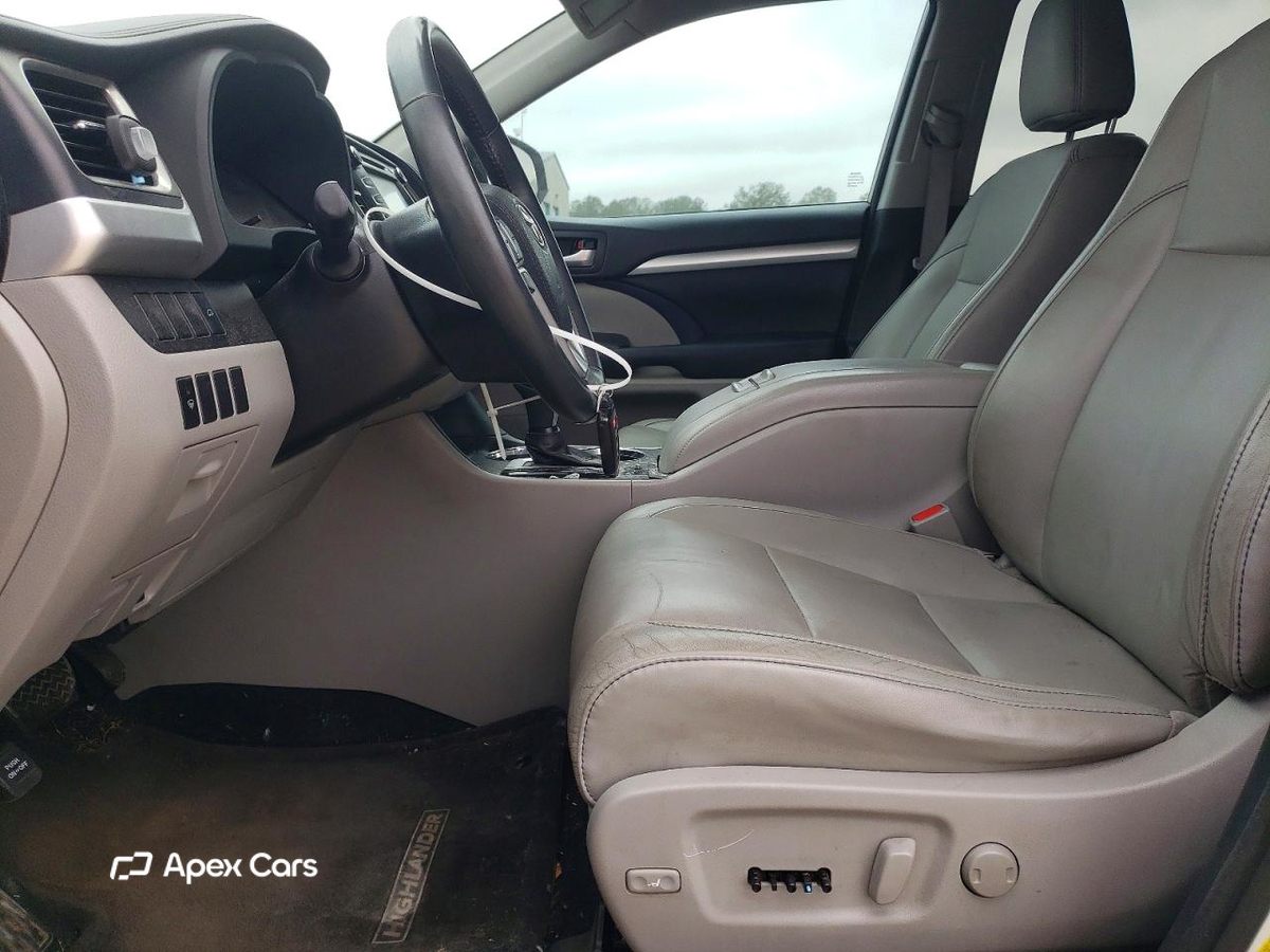 Toyota Highlander 2016