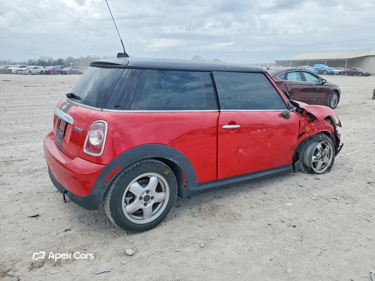 MINI Cooper 2011