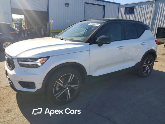2021 Volvo XC40 - Image 1 of 5