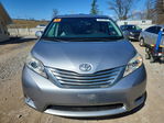 Toyota Sienna 2012