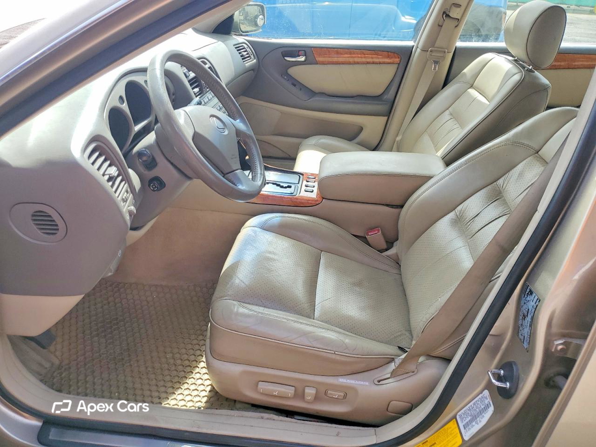 Lexus GS 2000