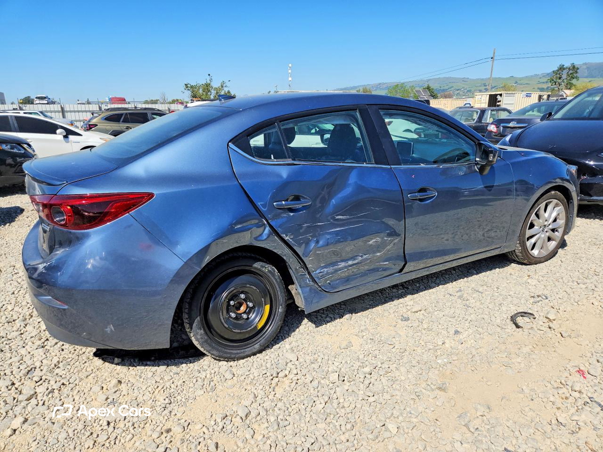 Mazda 3 2015