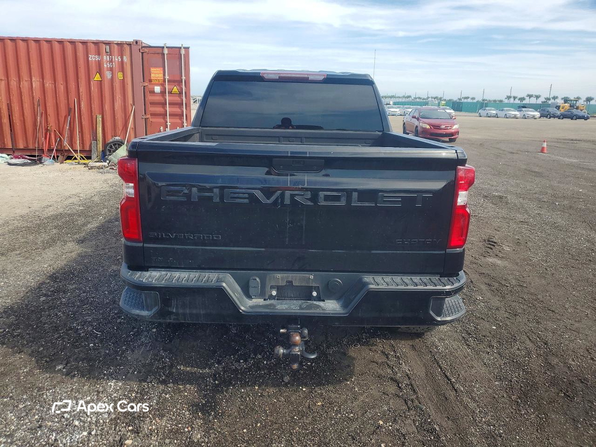 Chevrolet Silverado 2021
