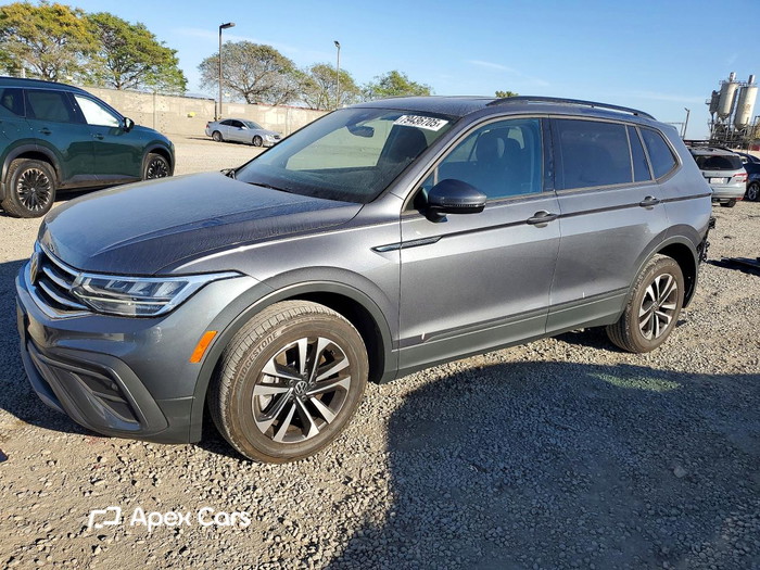 2022 Volkswagen Tiguan - Image 1 of 5