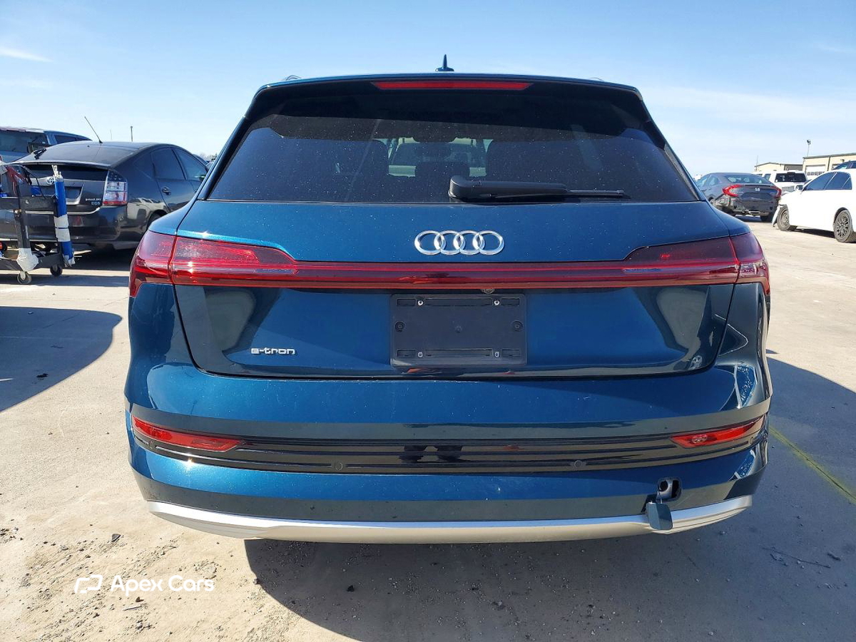 Audi e-tron 2019
