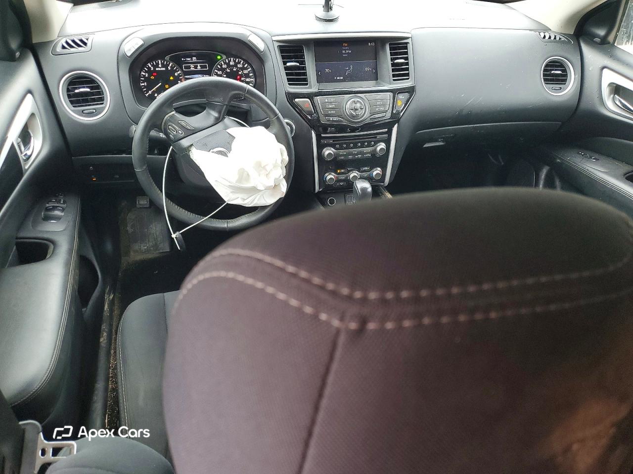 Nissan Pathfinder 2019