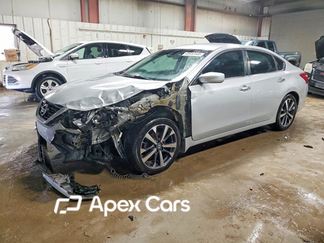 Nissan Altima 2016 - Image 1 of 5