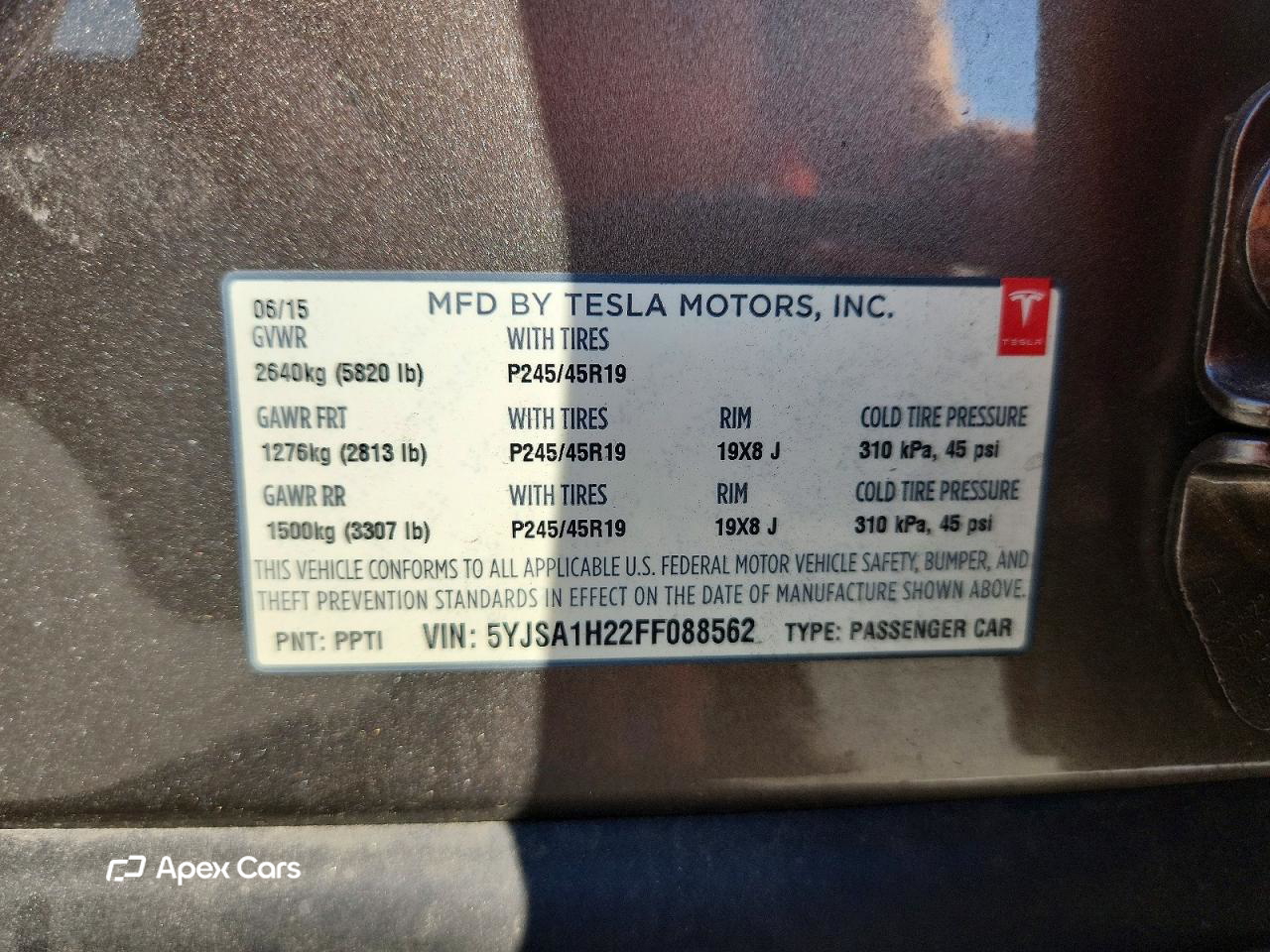 Tesla Model S 2015
