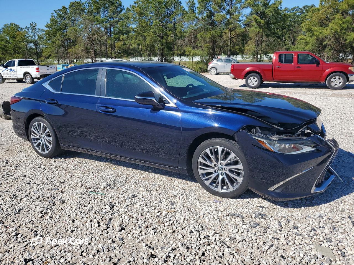 Lexus ES 2020