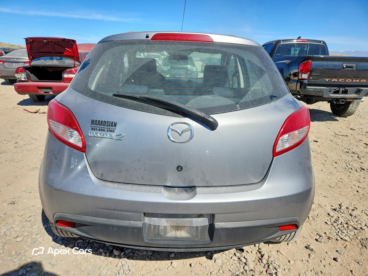 Mazda 2 2014