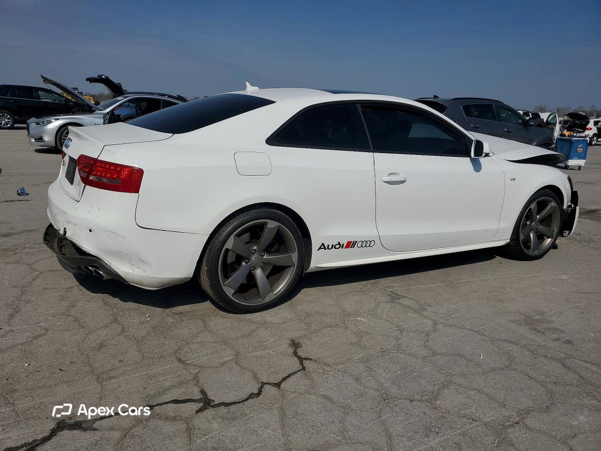 Audi RS5 2012
