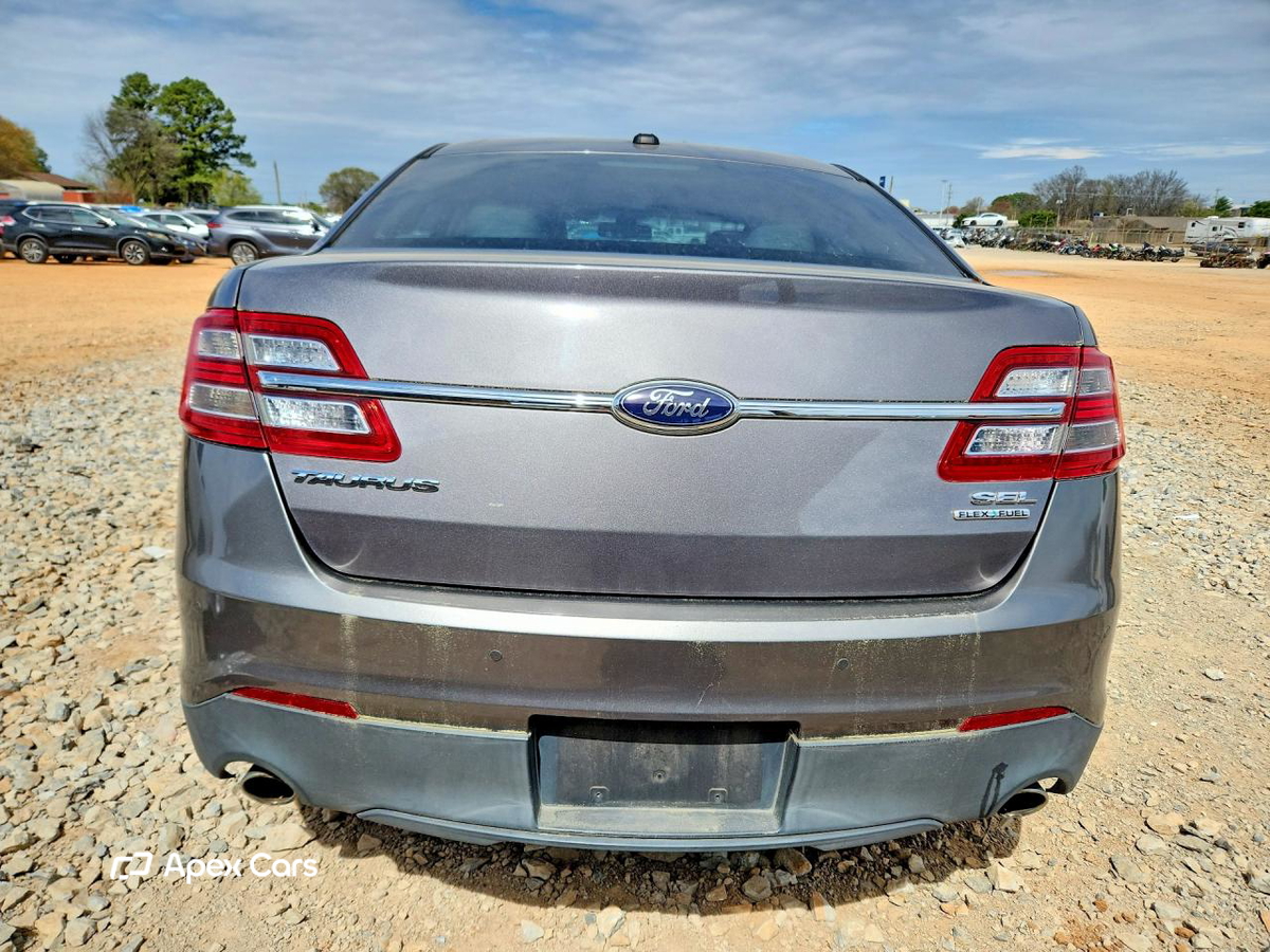 Ford Taurus 2013