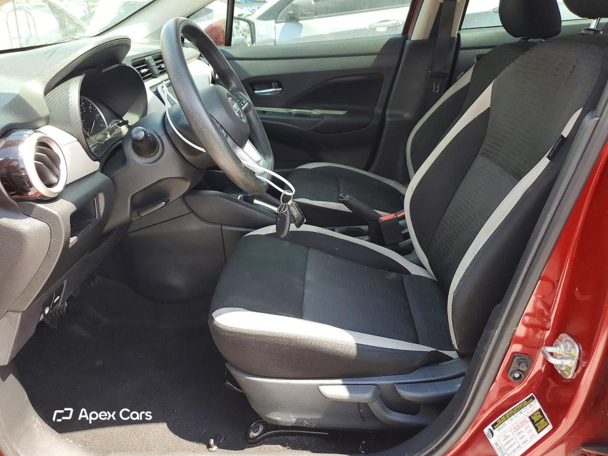 Nissan Versa 2021