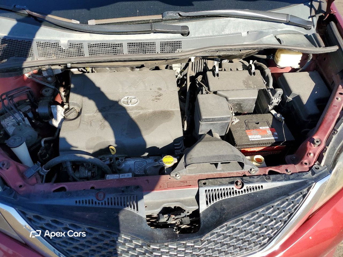 Toyota Sienna 2015