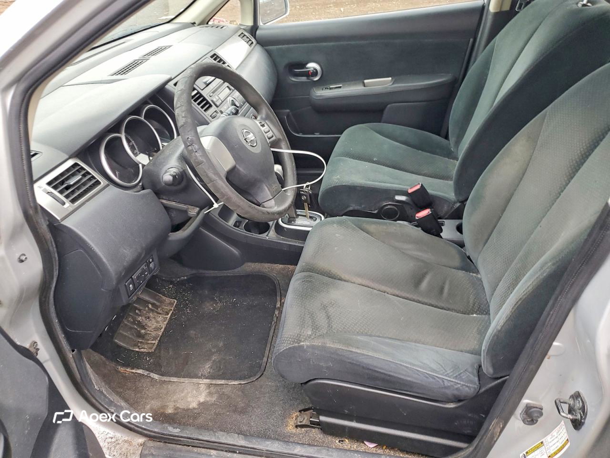 Nissan Versa 2012