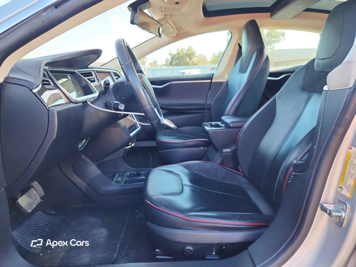 Tesla Model S 2013