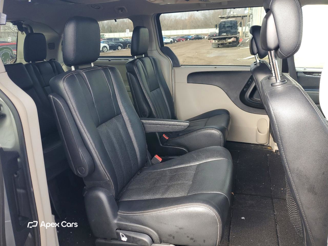 Chrysler Voyager 2015