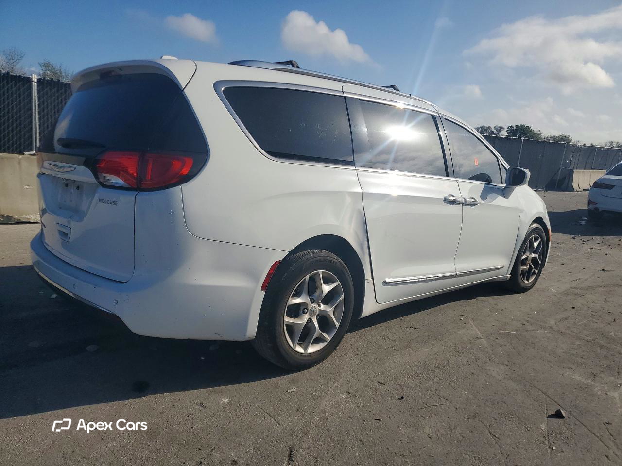Chrysler Pacifica 2017